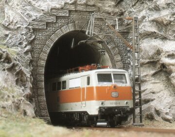 BUSCH 8191 <br/>Tunnel-Portale, E-Lok, 2 Stück 1