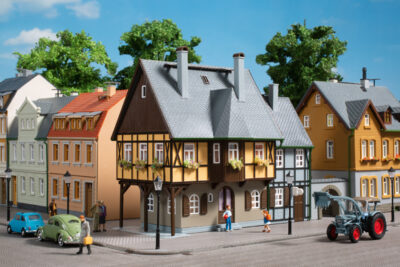 Auhagen 12343 <br/>Wohnhaus Bahnhofstraße 1